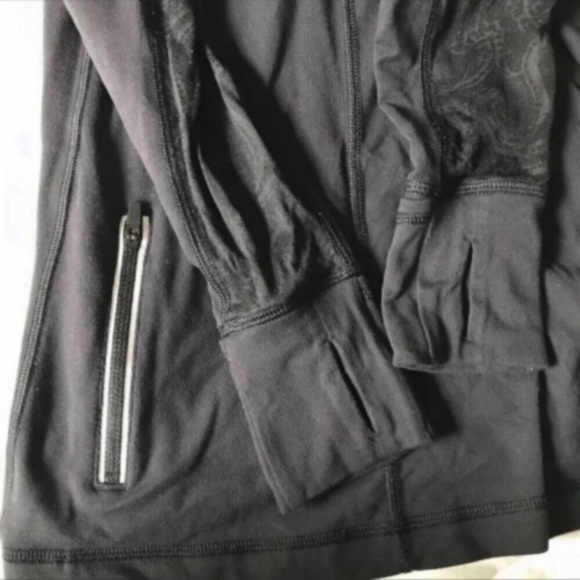 Lululemon pullover - Picture 8 of 8